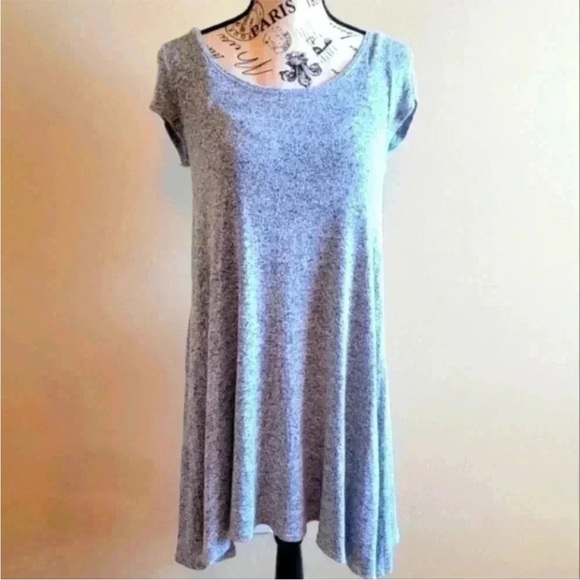 Vibe sportswear, grey knit dress, size small - Picture 5 of 5